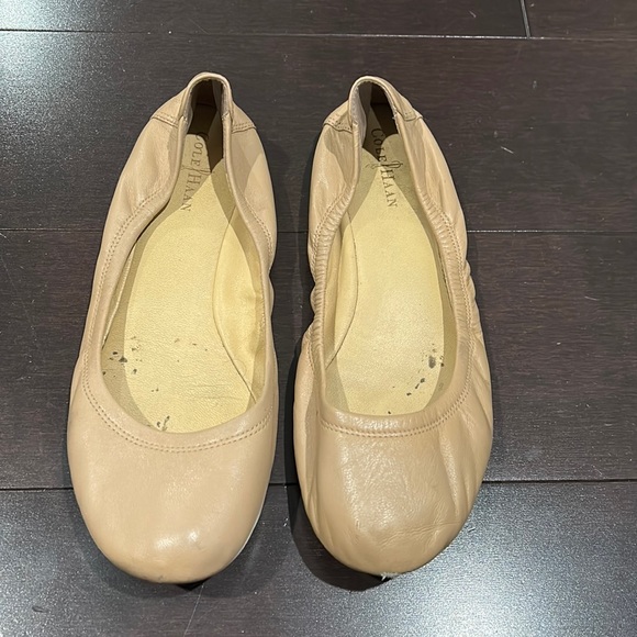 Cole Haan Beige Leather Ballet Flats Size 6.5 - Picture 1 of 5
